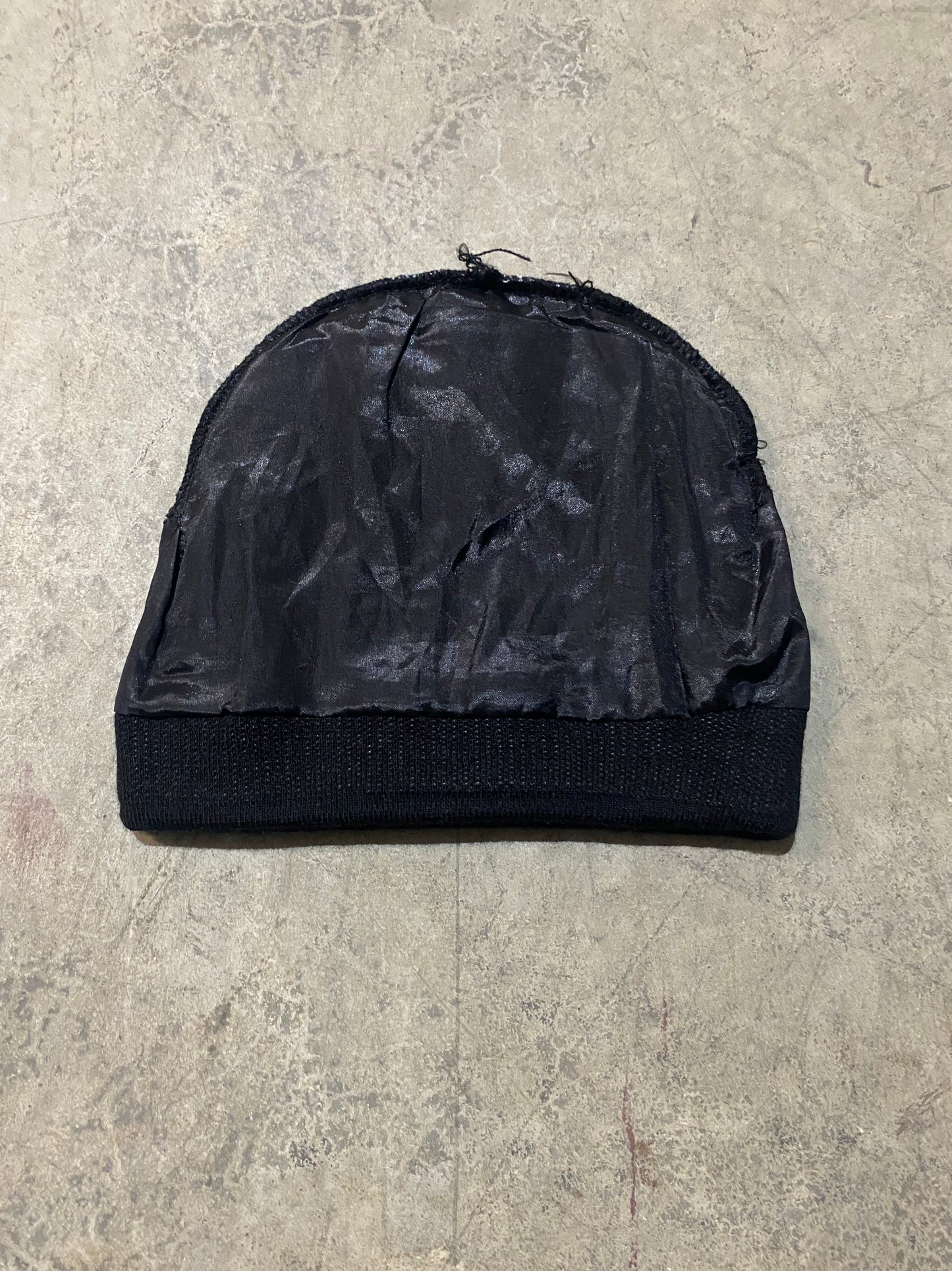 “4GIVEN” SATIN-LINED BEANIE (OREO)